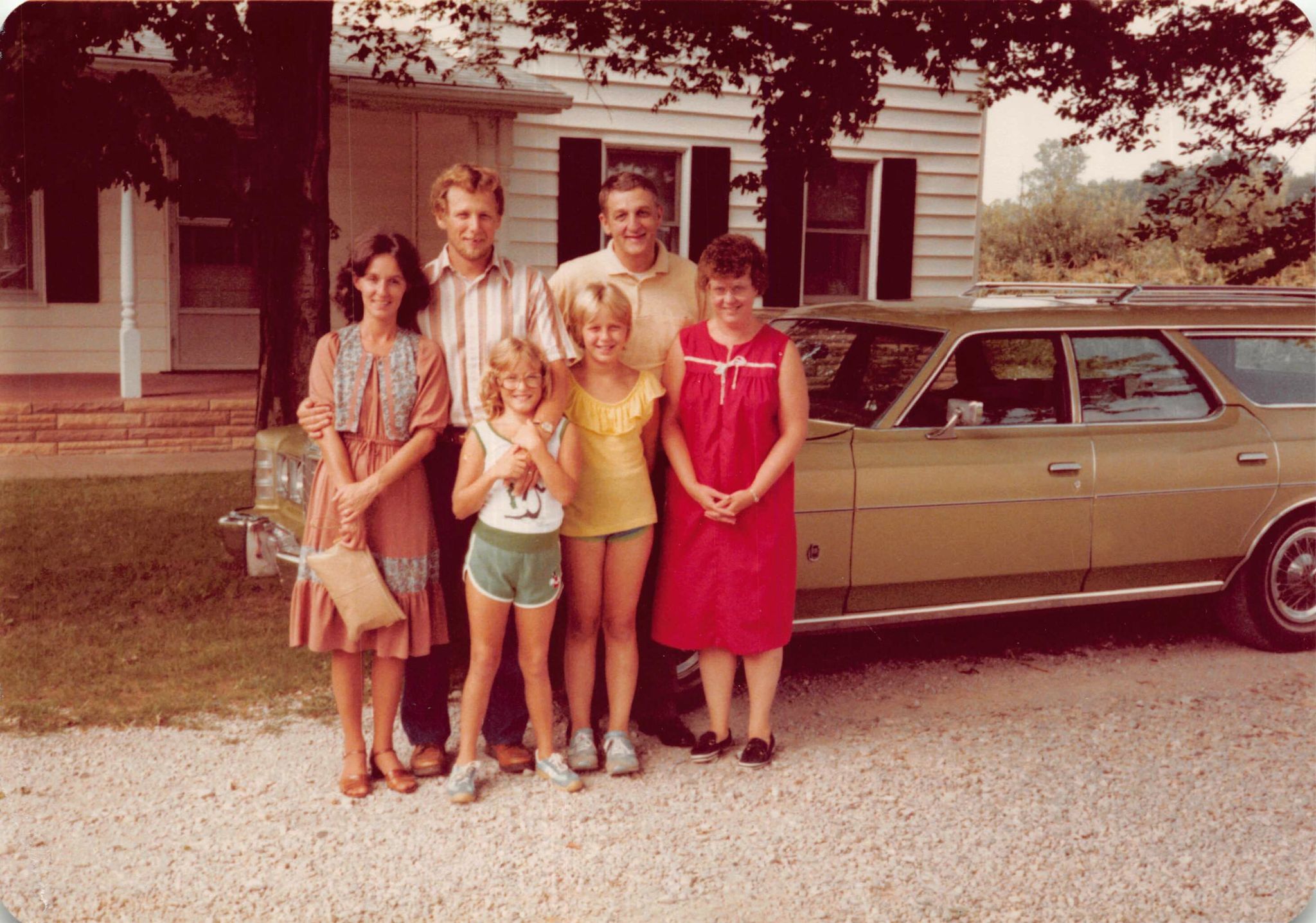 Donna, John, Angie, Fred, Bev and Barbara at the Burgdorf farm
